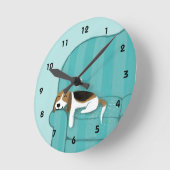 Happy Couch Beagle - Niedliches Hundebanddesign Runde Wanduhr (Winkel)