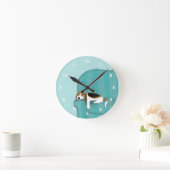 Happy Couch Beagle - Niedliches Hundebanddesign Runde Wanduhr (Zuhause)