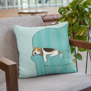 Happy Couch Dog - Niedlicher Beagle Entspannen auf Kissen