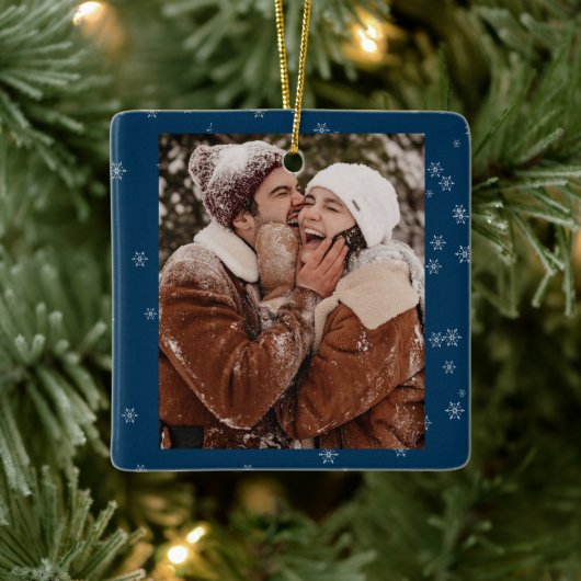 Happy Couple CUSTOM German Blue Snow Weihnachten Keramikornament (Baum)