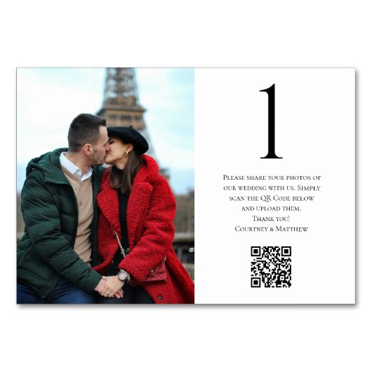 Happy Couple Foto Sharing QR Code Tischnummer (Vorderseite)
