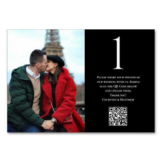 Happy Couple Foto Sharing QR Code Tischnummer (Vorderseite)