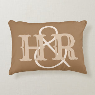 Happy Couple Initials on a Accent Pillow Dekokissen