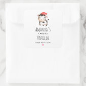 Happy Cow in einer Niedlichen Red Hat Candle Quadratischer Aufkleber (Tasche)