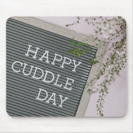 Happy Cuddle Day (Warme Schläger und liebende Schn Mousepad