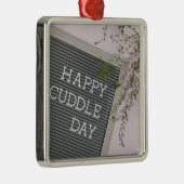 Happy Cuddle Day (Warme Schläger und liebende Schn Ornament Aus Metall (Rechts)