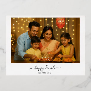 Happy Diwali Family Celebration Folien Feiertagspostkarte