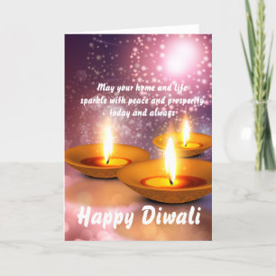 Happy Diwali Öl Lampen auf glühenden Feuerwerken Karte