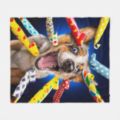 Happy Dog Party Blowers Fleecedecke (Vorderseite (Horizontal))