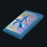 Happy Dolphin Couple Trifold Wallet - Blau Tri-fold Geldbeutel<br><div class="desc">Dolphin Couple Painting - Wählen / Fügen Sie Ihren einzigartigen Text - Name / Farbe / Schriftart / Größe / Elemente - Bild - Make Your Special Gift - Neu formatieren und verschieben oder entfernen und hinzufügen / Text mit Anpassungstool ! Malerei und Design von MIGNED. Bitte sehen Sie sich...</div>