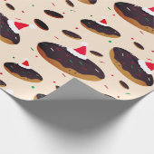 Happy Donut Weihnachtsmannmützen Pattern Chocolate Geschenkpapier (Ecke)