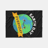 Happy Earth Day Recycle Funny Science The Fleecedecke (Vorderseite (Horizontal))