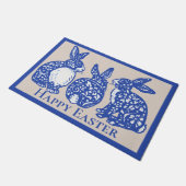 Happy Easter Rabbit Bunny Blue White Delft Dedham Fußmatte (Schrägansicht)