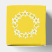Happy Easter. Yellow Daffodils Spring Modern. Geschenkschachtel (Oben)