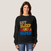 Happy Eat Sleep Camp Wiederholung Bootcamp Camping Sweatshirt (Vorne ganz)