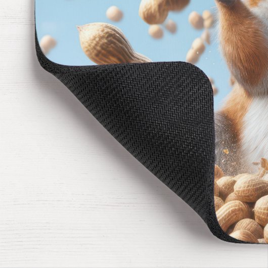 Happy Eichhörnchen in einem Fach aus Erdnuss Mousepad (Ecke)