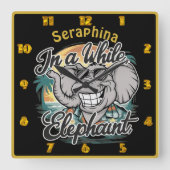 Happy Elefant am sonnigen Strand Quadratische Wanduhr (Vorderseite)