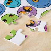 Happy Emoji Faces Muster Blau Lila grünes Rosa Puzzle (Seite)