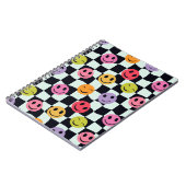 Happy Faces auf der schwarz-weißen Karton Notizblock (Linke Seite)