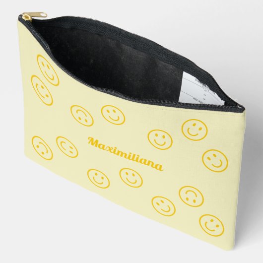 Happy Faces - Gelb- LARGE Accessory Pouch Zubehörtasche (Offen)