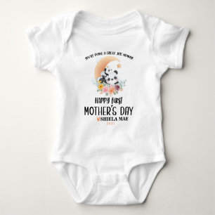 Happy First Mother's Day Baby Bodysuit mit Namen Strampler