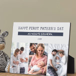 Happy First Vathers Day as Opa - 3 Foto Fotoplatte<br><div class="desc">Erstellen Sie Ihre eigene Foto-Plakette am Ersten Vatertag mit 3 Ihrer Lieblings-Fotos mit Ihrem neuen . Die Vorlage ist für Sie Set, um eine oder alle der Formulierungen zu bearbeiten, die derzeit "Happy First Vatertag als [Name's] Großpa [Jahr]" liest. Der Text ist in Schreibschrift und modernem Druck mit einer Farbpalette...</div>