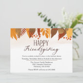Happy Friendsgiving Autumn Leaves Dinner Einladung (Stehend Vorderseite)