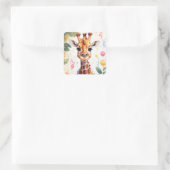 Happy Giraffe mit Geschenken & Kuchen | Quadratischer Aufkleber (Tasche)
