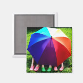 Happy Girls unter einem Regenbogen Magnet (Vorderseite/Rückseite)