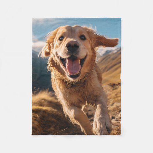Happy Golden Retriever Running Fleecedecke (Vorderseite)
