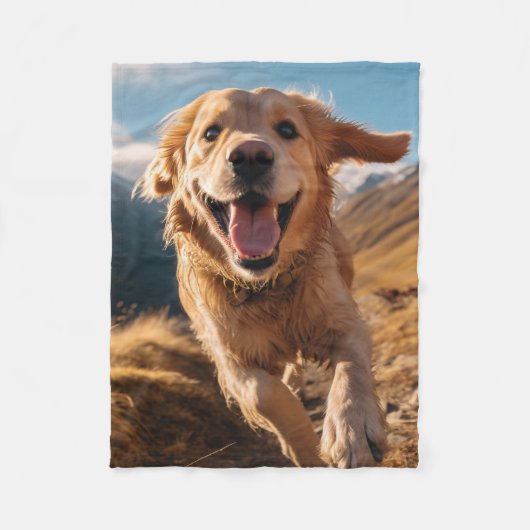 Happy Golden Retriever Running Fleecedecke (Vorderseite)