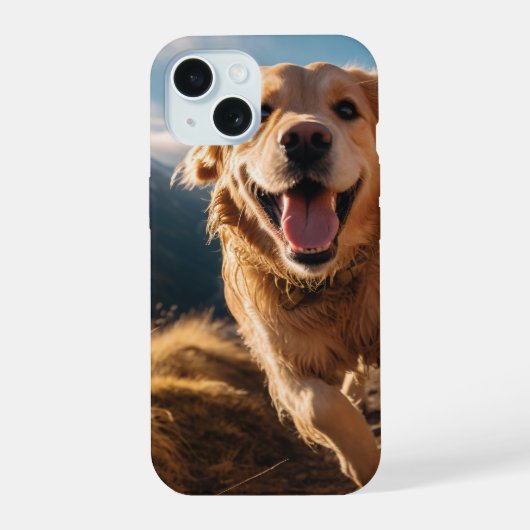 Happy Golden Retriever Running iPhone 15 Hülle (Rückseite)