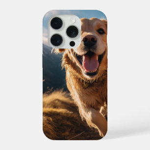 Happy Golden Retriever Running iPhone 15 Pro Hülle