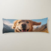 Happy Golden Retriever Running Seitenschläferkissen (Rückseite)