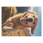 Happy Golden Retriever Running Tischdecke (Vorderseite (Horizontal))