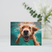 Happy Golden Retriever Schwimmen unter Wasser Postkarte (Stehend Vorderseite)