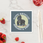 Happy Gorilla personalisierter Cartoon Geburtstag Serviette (Beispiel)