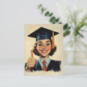 Happy Graduate, der ein Thumbs Up gibt Postkarte (Stehend Vorderseite)