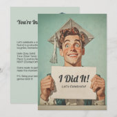 Happy Graduate Holding Einladung (Vorne/Hinten)