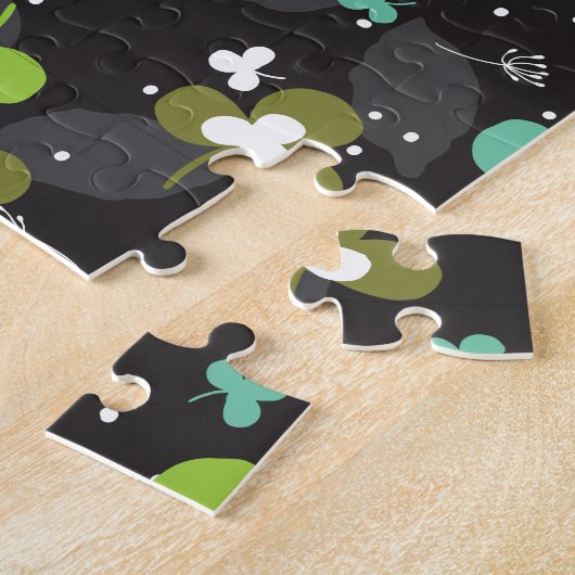 Happy Green Clover Blätter Art Pattern II Puzzle (Seite)