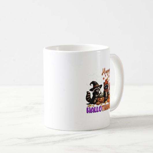 Happy Hallothanksmas Racoon Halloween Erntedank Kaffeetasse (VorderseiteRechts)