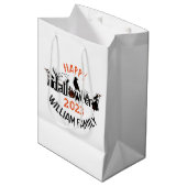 Happy Halloween Black Concept Typografy Design Mittlere Geschenktüte (Vorderseite Schrägansicht)