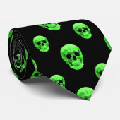 Happy Halloween Bright Green Skulls Krawatte (Gerollt)