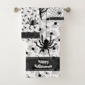 Happy Halloween Creepy Crawly Spiders White BG Badhandtuch Set (Insitu)