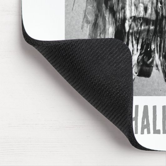 Happy Halloween. Distressed skull Mousepad (Ecke)