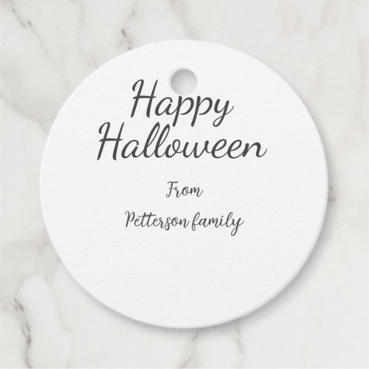 Happy Halloween fügen Familiennamen Kalligraphie m Geschenkanhänger (Vorderseite)