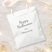 Happy Halloween fügen Familiennamen Kalligraphie m Geschenktütchen (Ausgeschnitten)