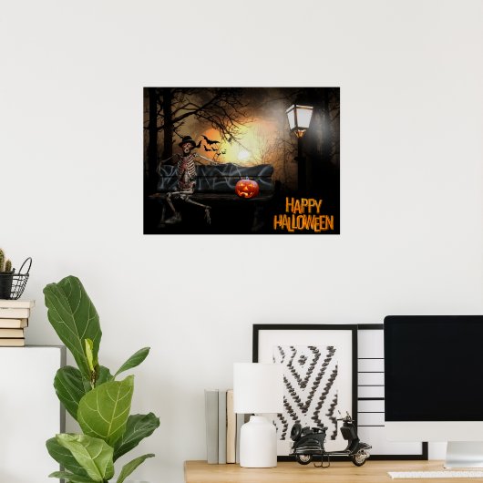Happy Halloween Funny Spooky Skeleton auf der Bank Poster (Heimbüro)