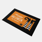 Happy Halloween Hexenfüßchen Orange Fußmatte (Schrägansicht)