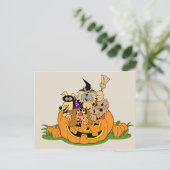 Happy Halloween Hunde in Pumpkin Postkarte (Stehend Vorderseite)